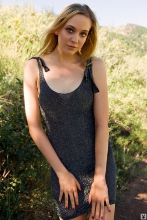 Brittany Bea – Babe stripteases in wood. photo 5