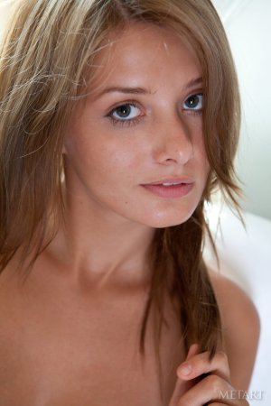 Edwige A – Cute country girl gets naked photo 11