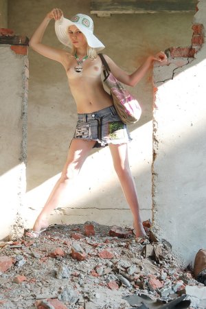 Angelika B – Naked inside old building photo 2