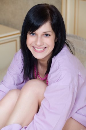 Maura A – Sweet college girl naked at home photo 12