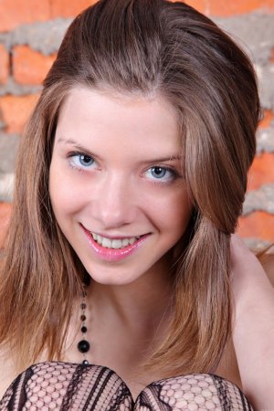 Anita C – Sweetie shows pussy. photo 9