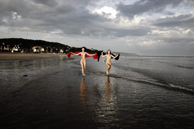 Monika C – Naked chicks on the beach photo 8