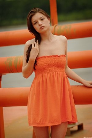 Ana Smith – Girl in orange dress photo 3