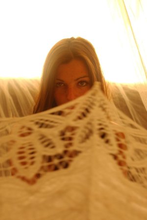 Virginie – Babe with lacy umbrella photo 4