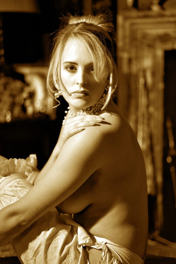 Allison A – Divine lady in black and white set