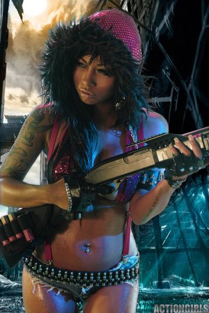 Lyla – Sexy babe & toy gun photo 5