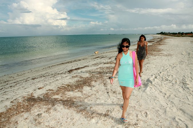 Celeste – Naked babe in the sea. photo 20