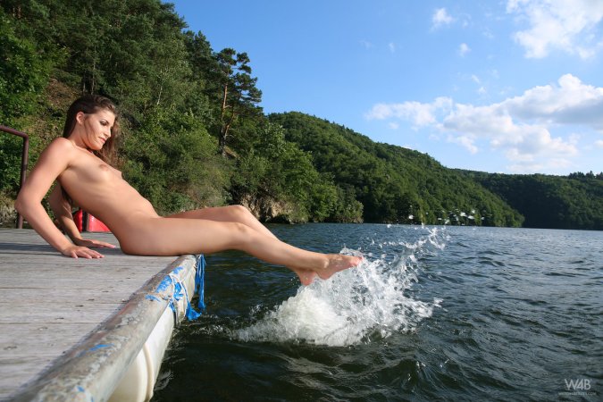 Sindy Black – Striptease on a boat. photo 4