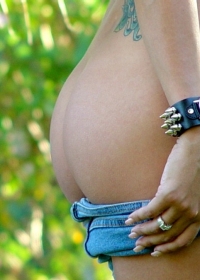 click to see large photo