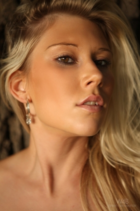 click to see large photo