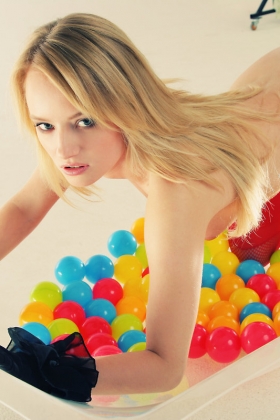 click to see large photo