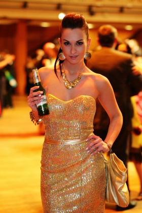 click to see large photo