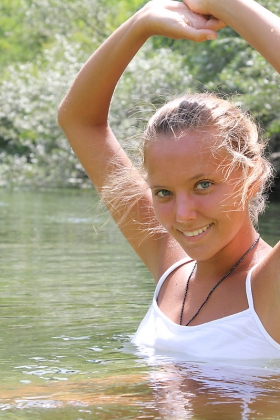 click to see large photo