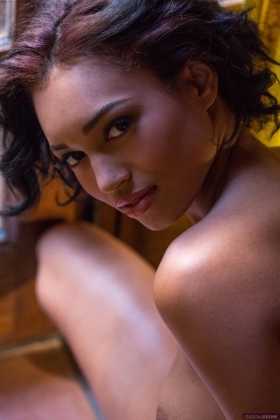 click to see large photo